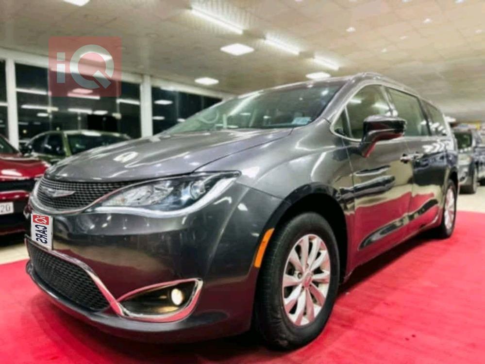 Chrysler Pacifica